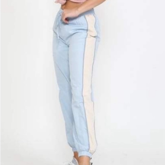 🍀NWT Wild Honey Skyblue/ White Side Strip Mesh Band Jogger pants - Picture 2 of 5